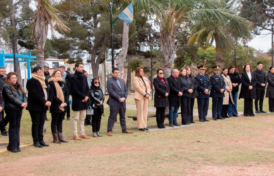 DEÁN FUNES HOMENAJEO A JOSÉ DE SAN MARTÍN