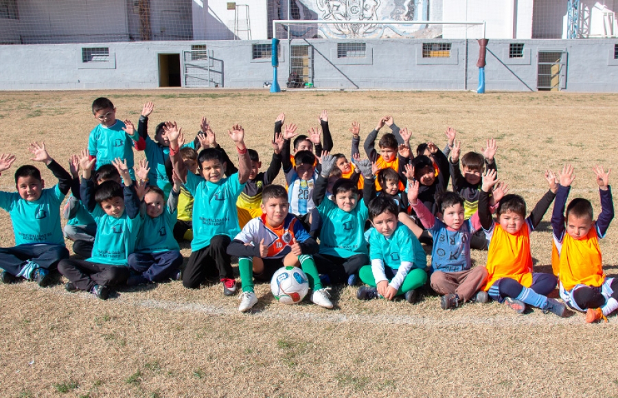ENCUENTRO DE FÚTBOL INFANTIL