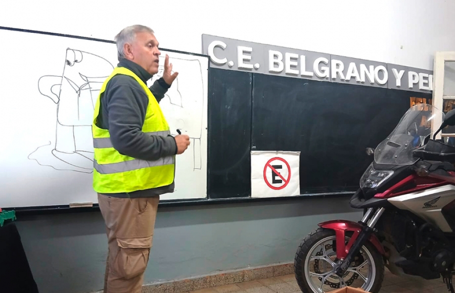 CHARLA "PREVENCIÓN DE ACCIDENTES EN MOTOVEHÍCULOS"