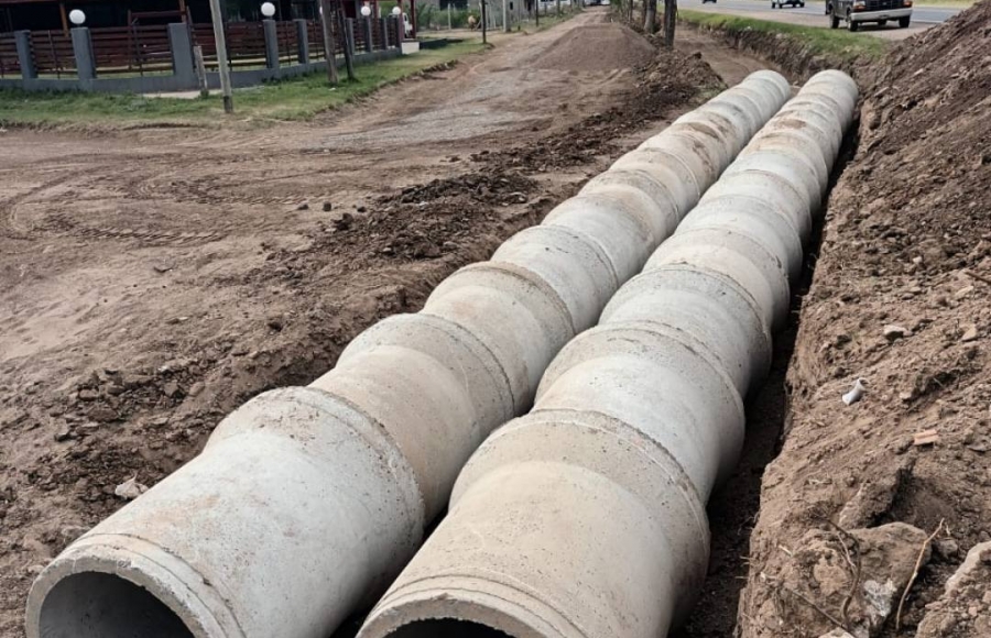 OBRAS DE ENTUBAMIENTO EN DEÁN FUNES