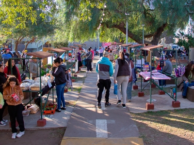 DOMINGO DE FERIA EN EL PASEO DEL ARTESANO