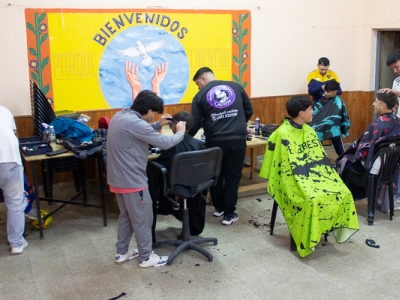 JORNADA SOLIDARIA: UN CORTE, UNA SONRIS