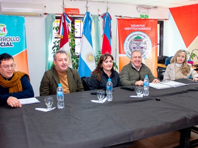 16 VECINOS DE BARRIO LA FERIA CULMINARON EL TRÁMITE DE SU ESCRITURA
